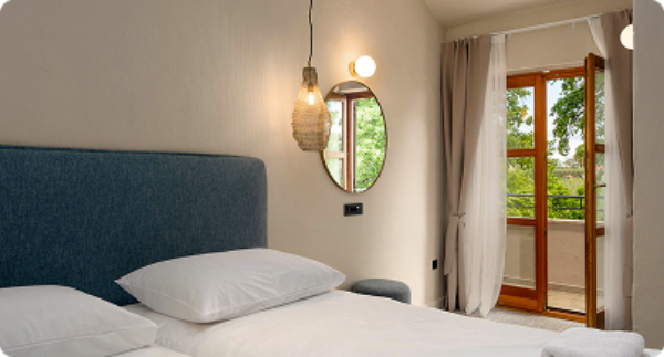 Hotels and campsites